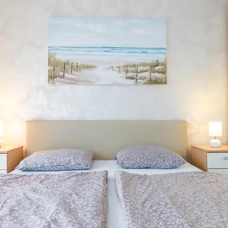 別荘 Spacious Near The Sea